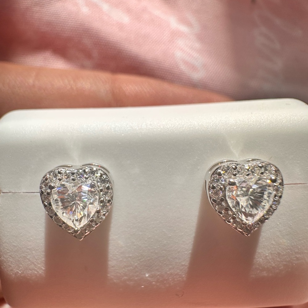 925 Sterling Silver Moisannite Studs
